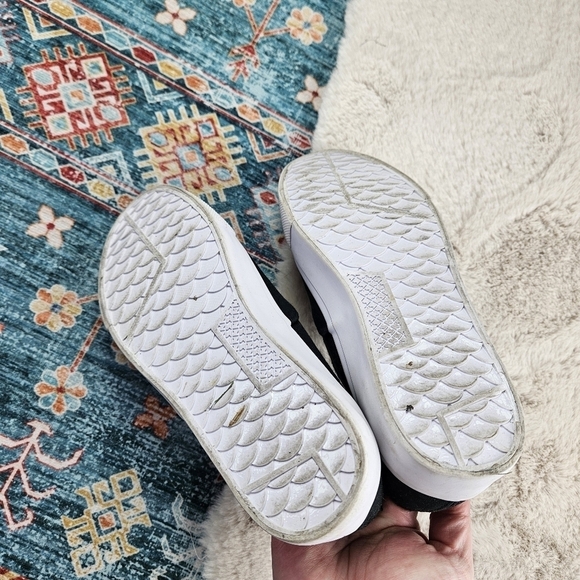 Torrid Black Canvas No Laces Slip On Sneaker WOmen US 8 - Picture 10 of 12